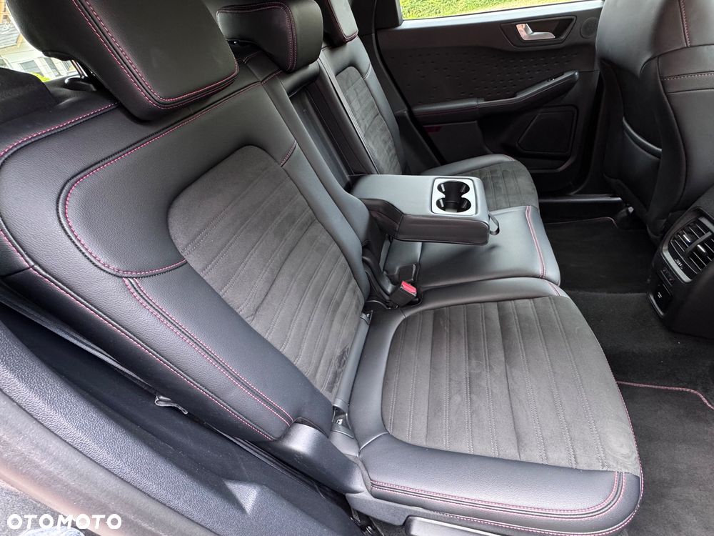 Ford Kuga 2.0 TDCi 4x4 ST-Line - 10
