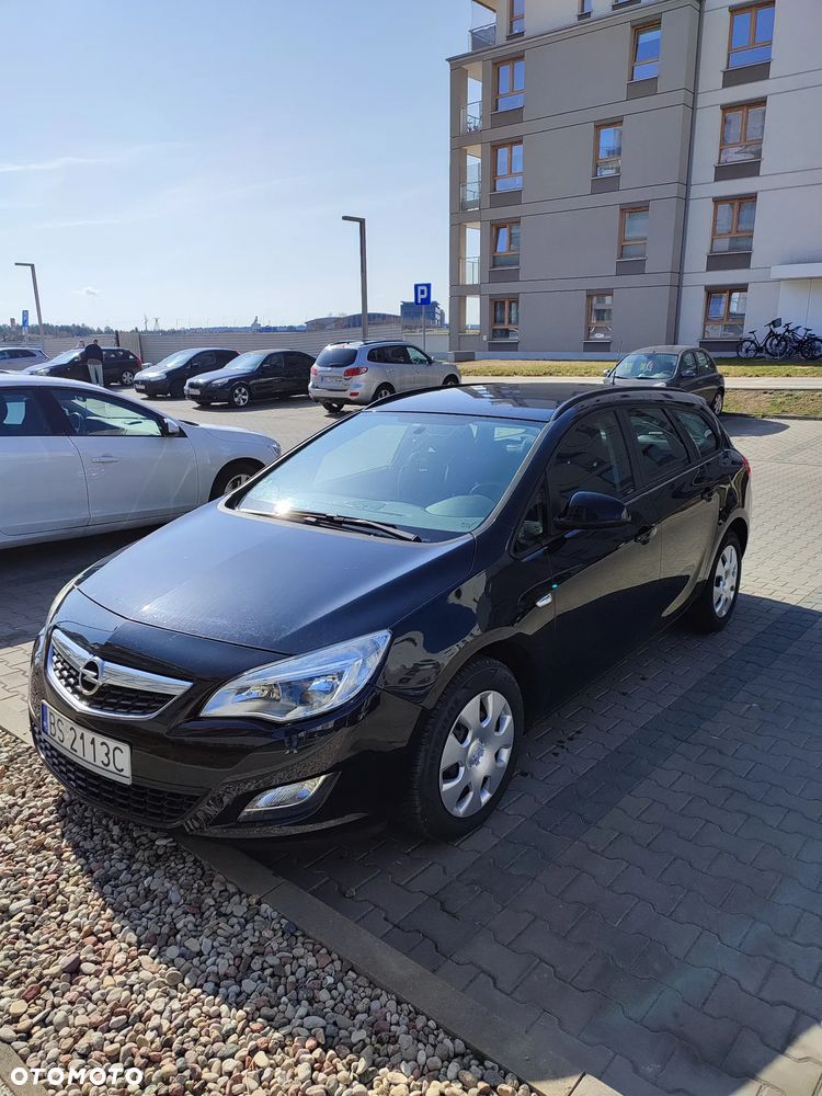 Opel Astra 1.4 T Essentia - 2