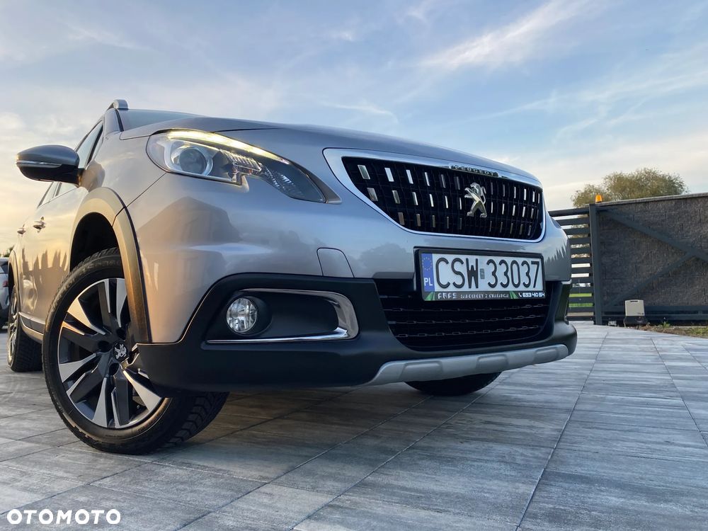Peugeot 2008 1.2 Pure Tech Allure S&S EAT6 - 13