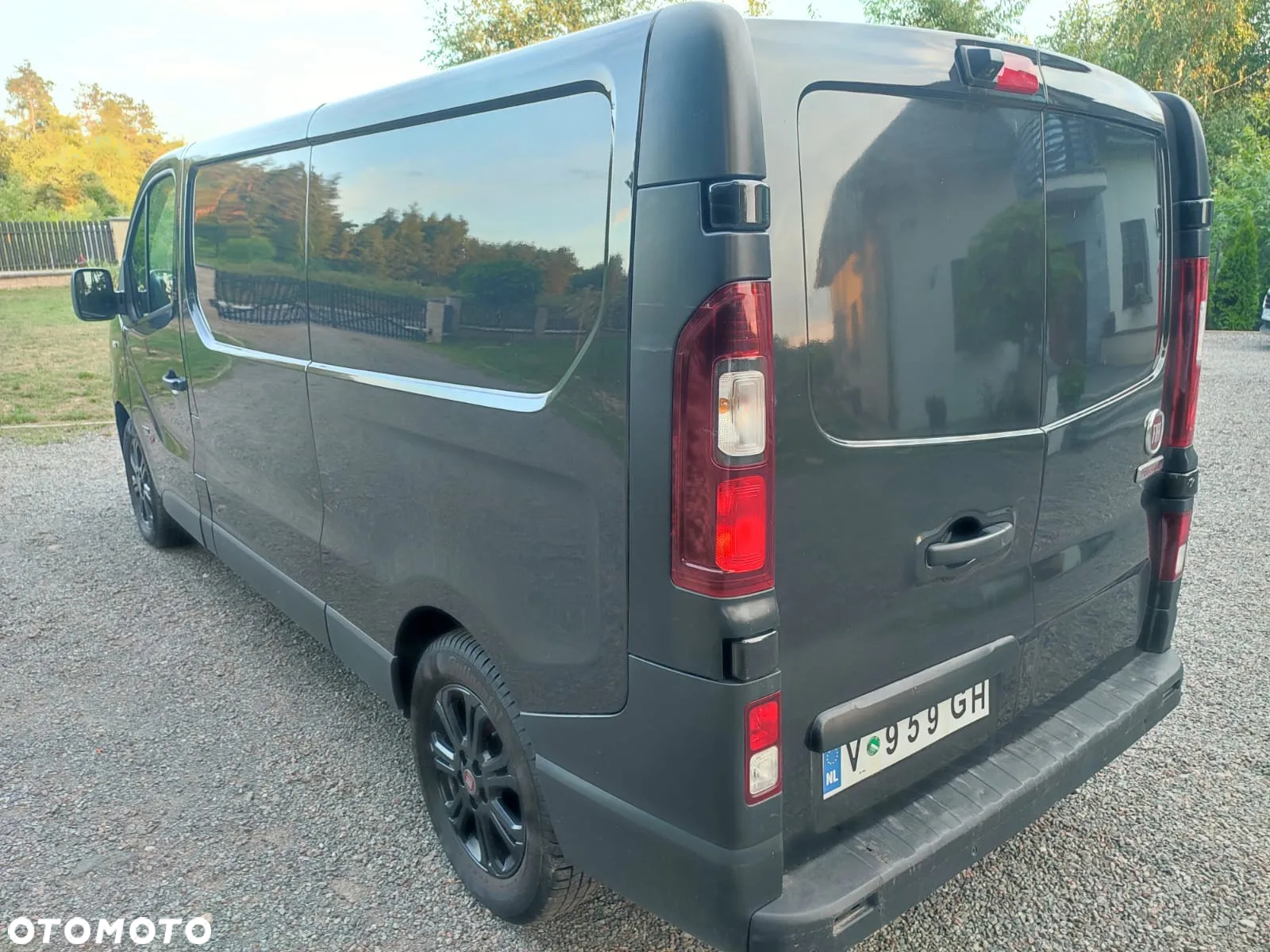 Opel Vivaro - 8