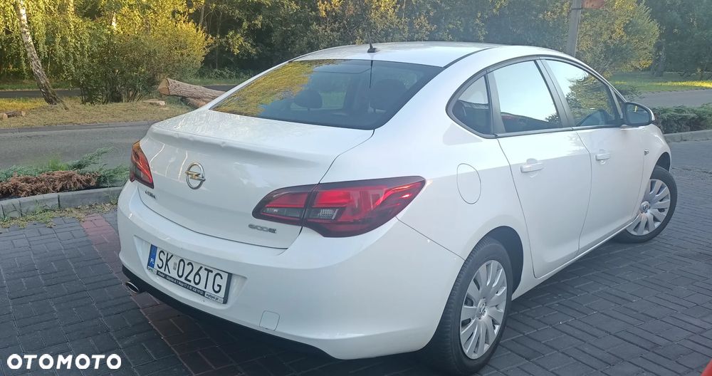 Opel Astra - 3