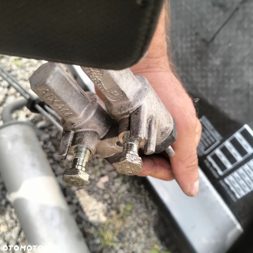 AIXAM MINI AUTO 2022 KOLEKTOR SIŁY HAMOWANIA - 2