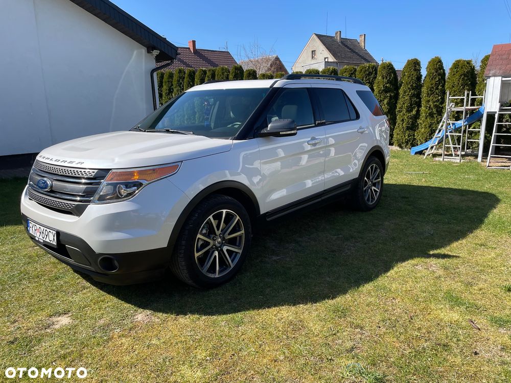 Ford Explorer - 1