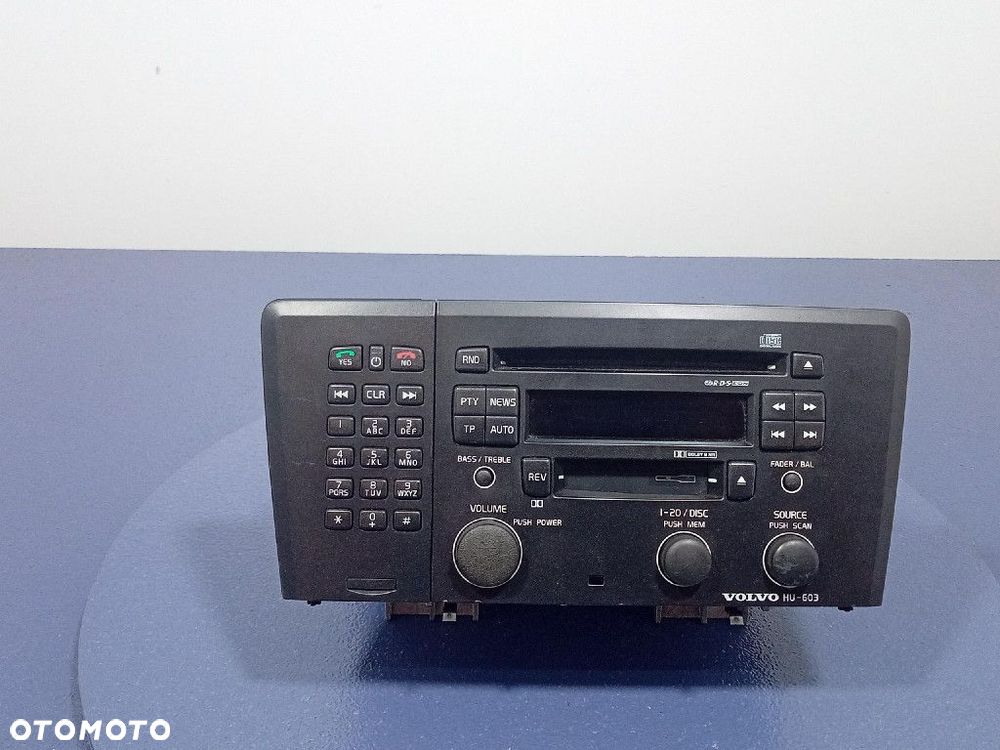 VOLVO S60 I RADIO CD KASETA TELEFON 30657637-1 - 1