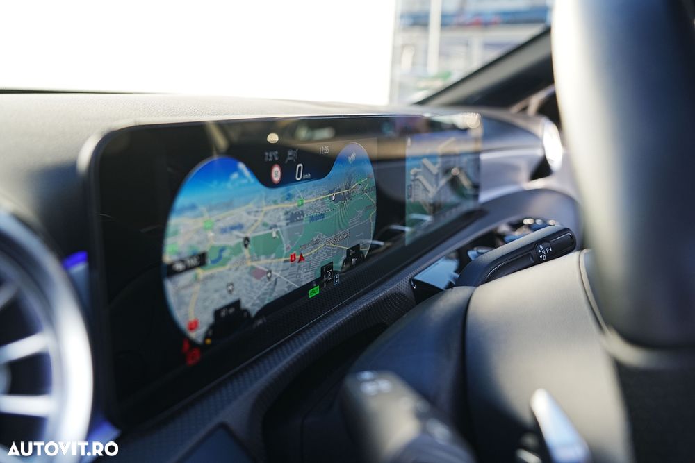 Mercedes-Benz A 250 e 8G-DCT AMG Line - 19