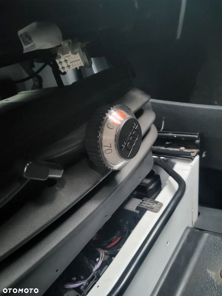 Mercedes-Benz Sprinter - 15