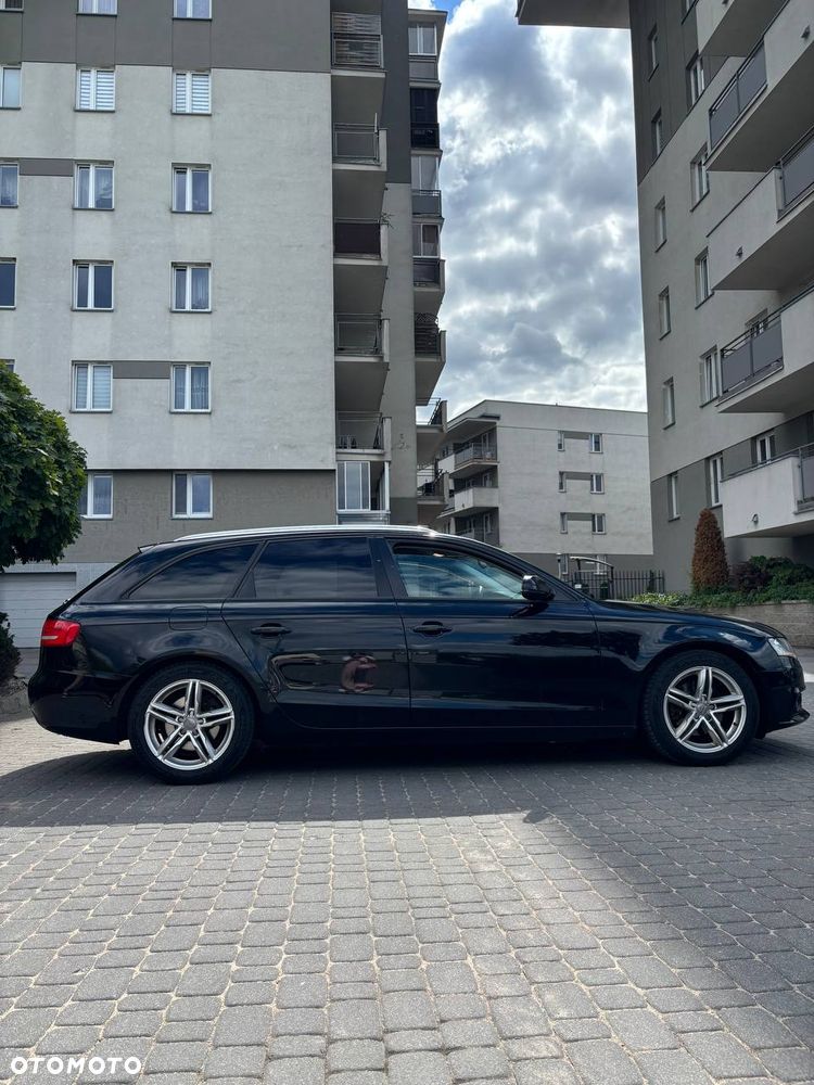 Audi A4 Avant 2.0 TDI - 11