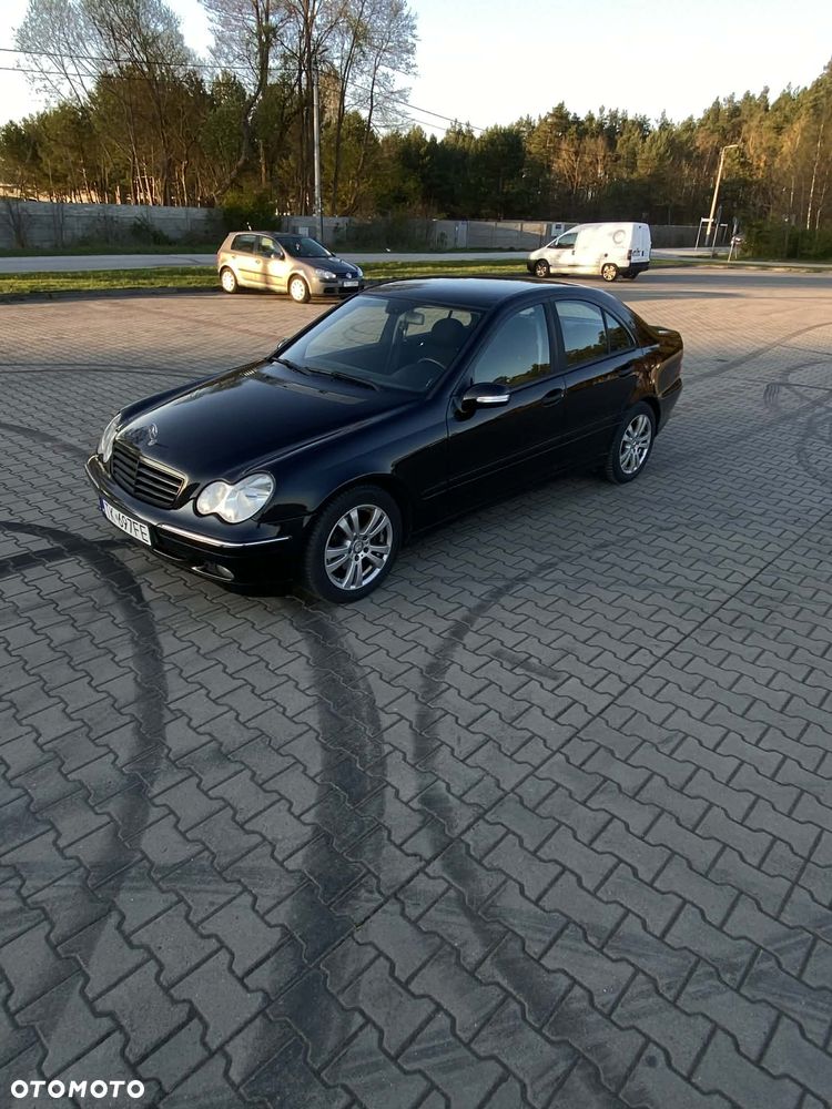 Mercedes-Benz Klasa C 180 T Kompressor Classic - 1
