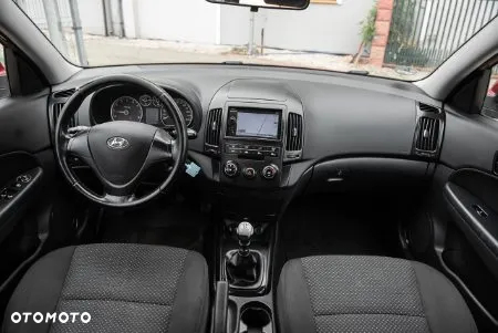 Hyundai i30 1.6 Classic - 22