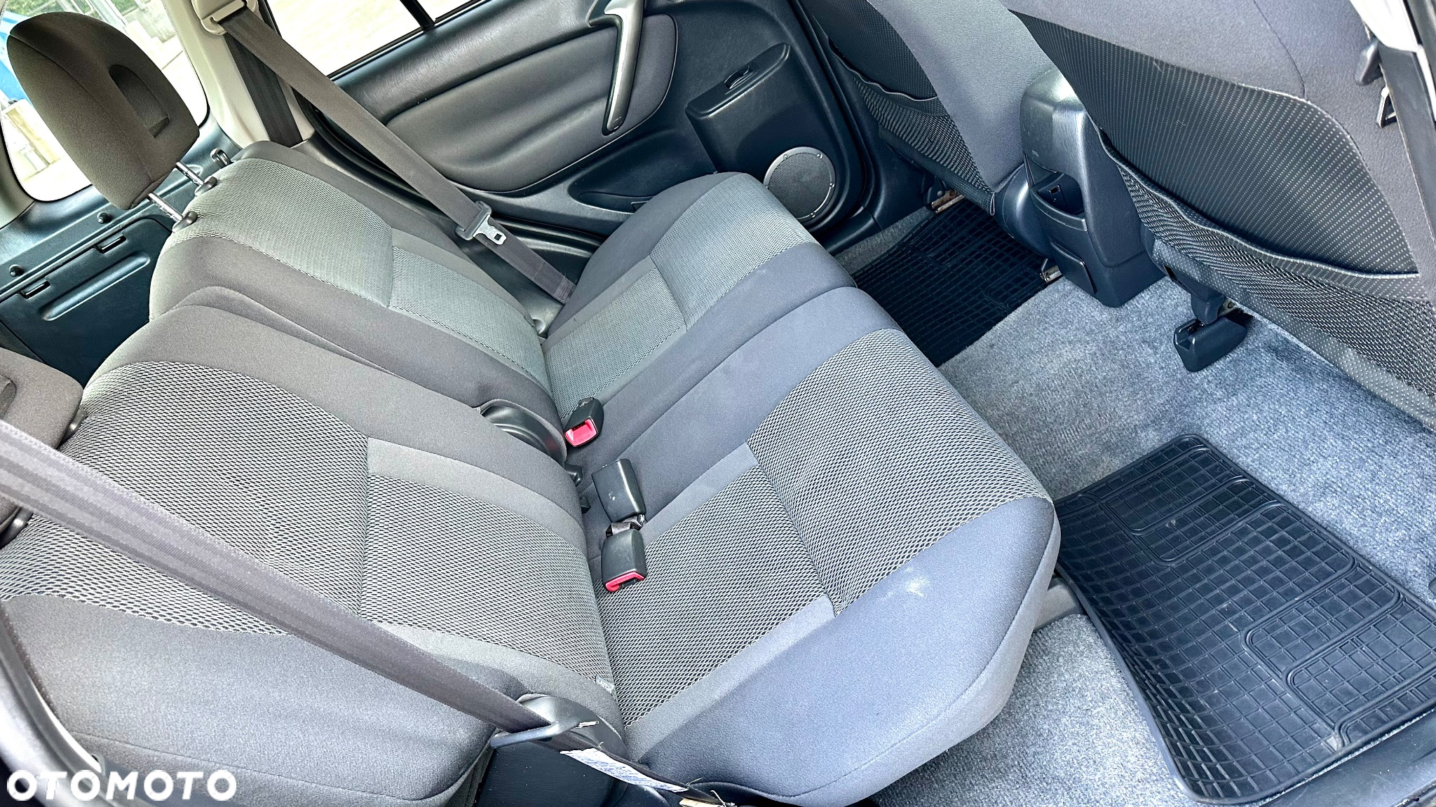Toyota RAV4 4x4 Executive - 16