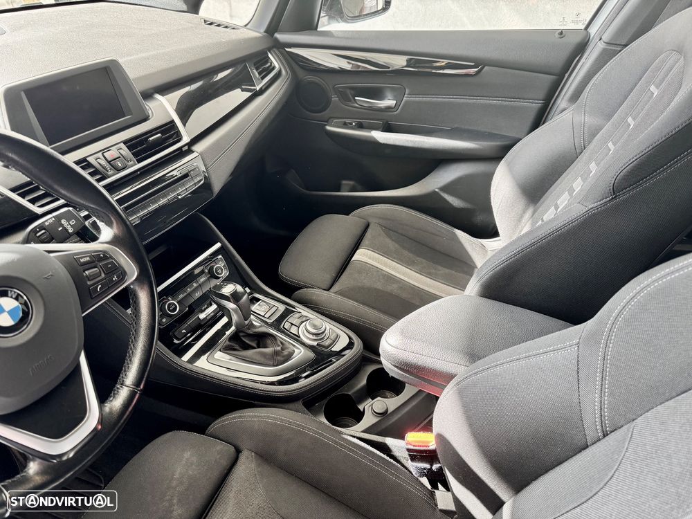 BMW 218 Gran Tourer d Sport-Aut. Sport Line - 32