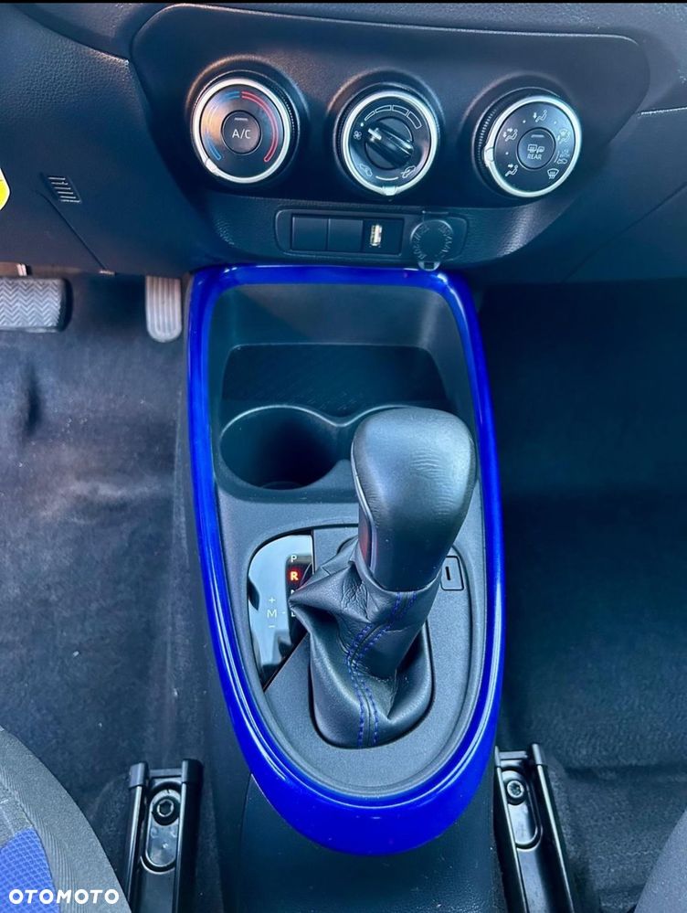 Toyota Aygo x.shift x-play connect - 13