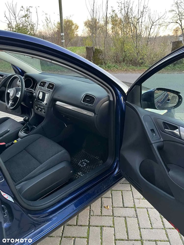 Volkswagen Golf 1.6 TDI DPF MATCH - 11