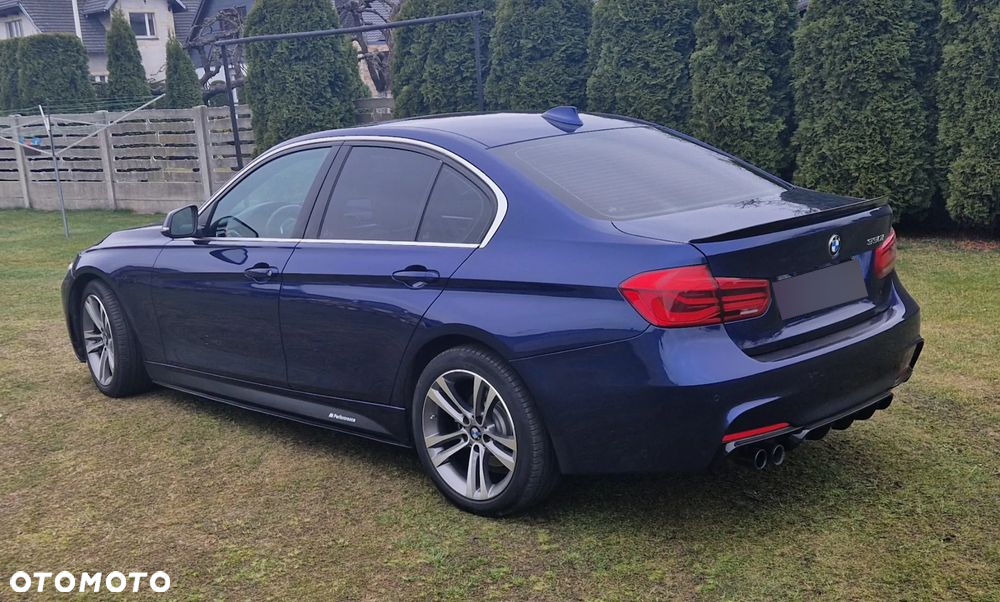 BMW Seria 3 330i Advantage sport - 2