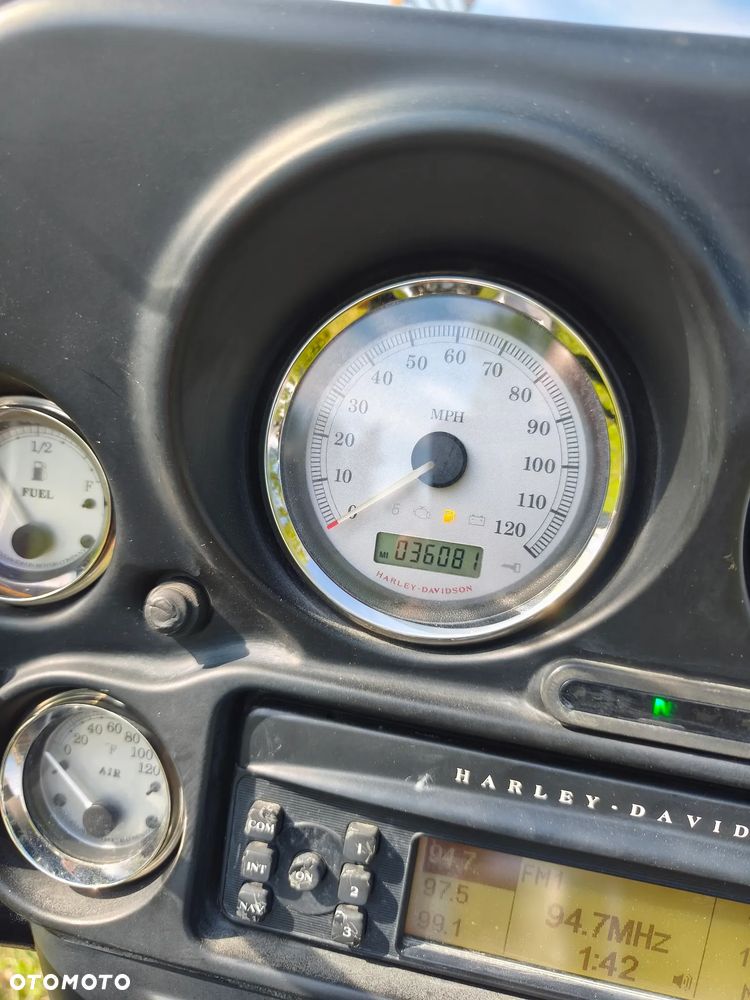 Harley-Davidson Touring Street Glide - 8