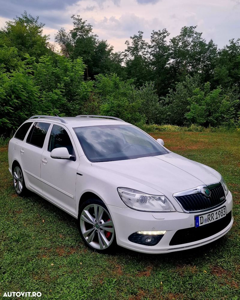 Skoda Octavia 2.0 TDI CR DPF RS - 2