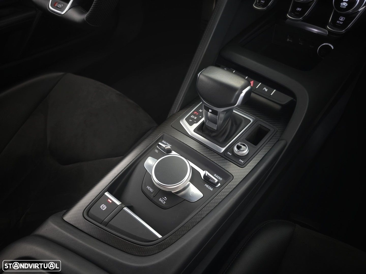 Audi R8 Coupé V10 plus 5.2 FSI quattro S tronic - 25