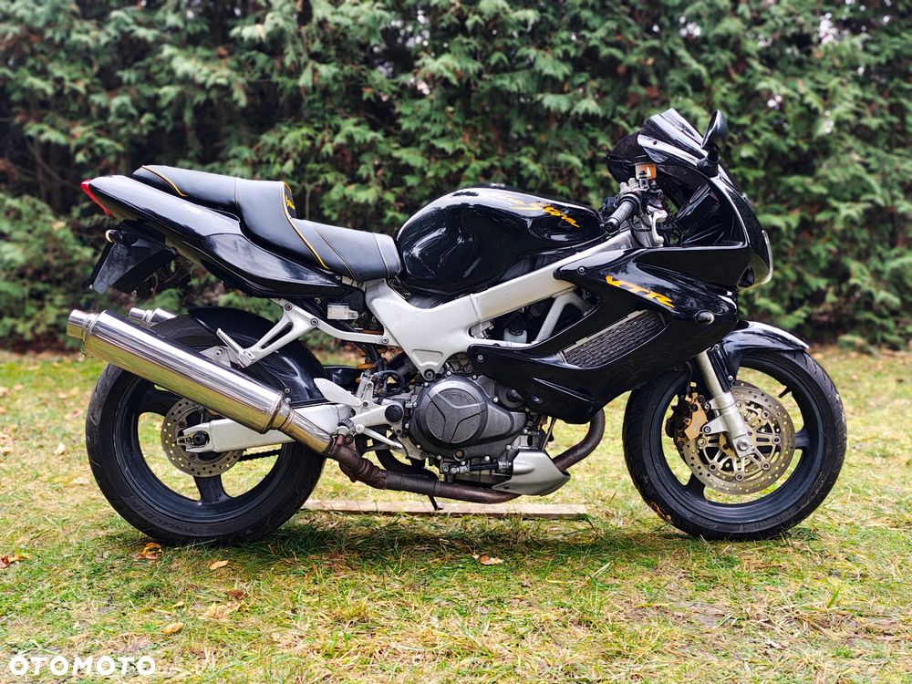 Honda VTR - 1