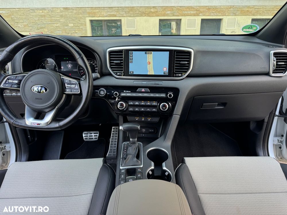 Kia Sportage 2,0 CRDI AWD Aut. GT Line - 4