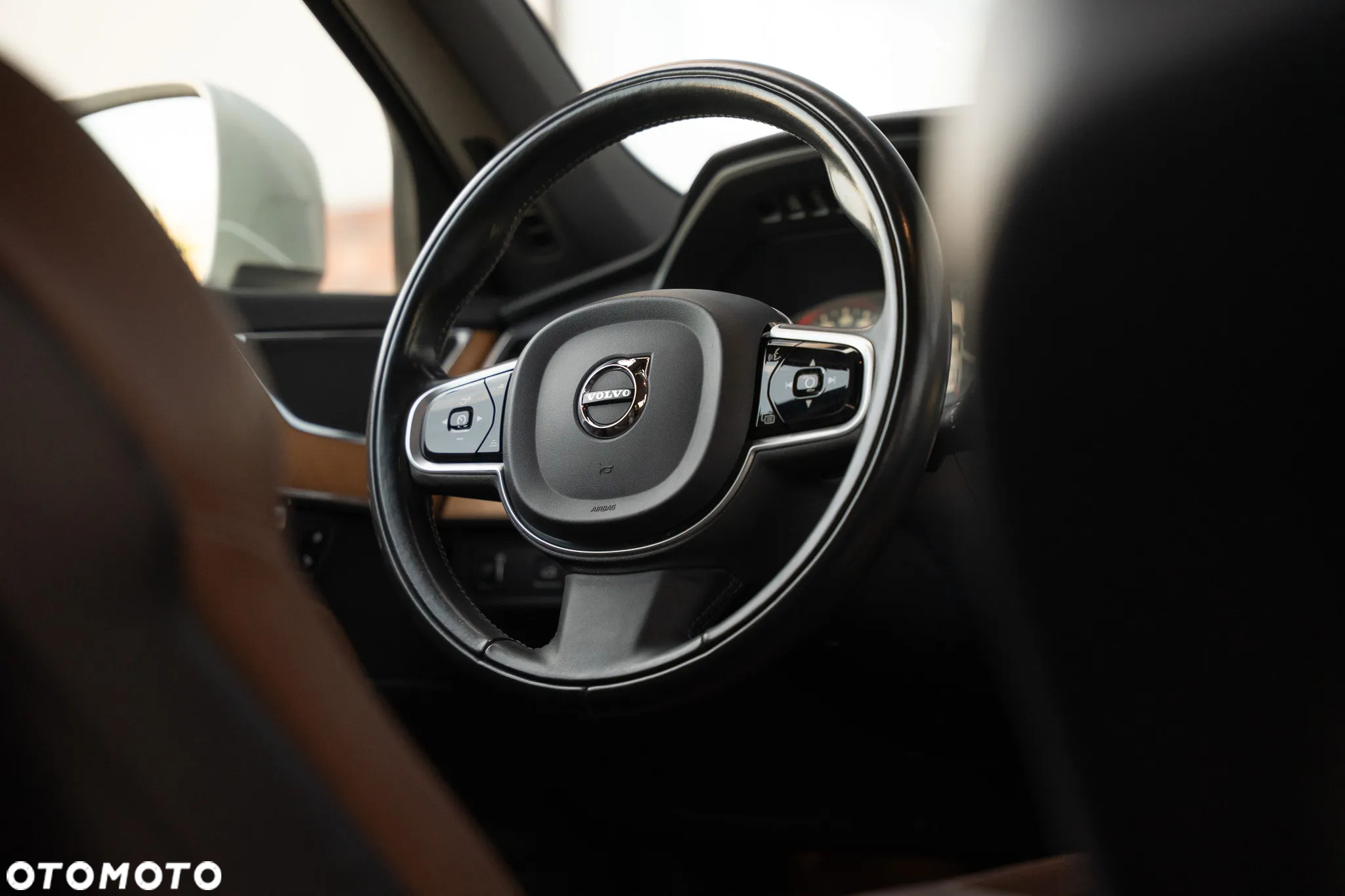 Volvo XC 90 B5 D AWD Geartronic Momentum - 23