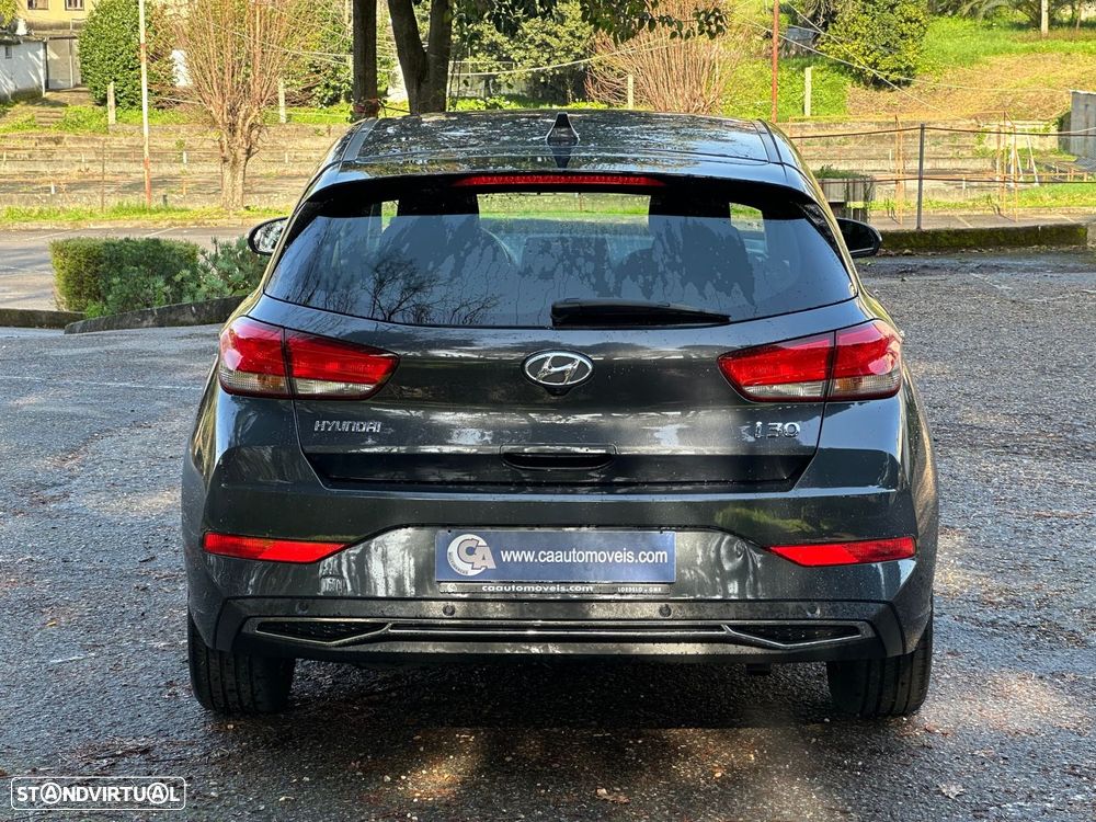 Hyundai i30 1.6 CRDI STyle Plus - 16