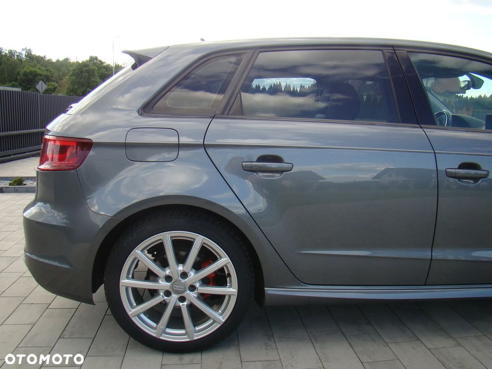 Audi A3 Sportback 2.0 TDI (clean diesel) S line Sportpaket - 12