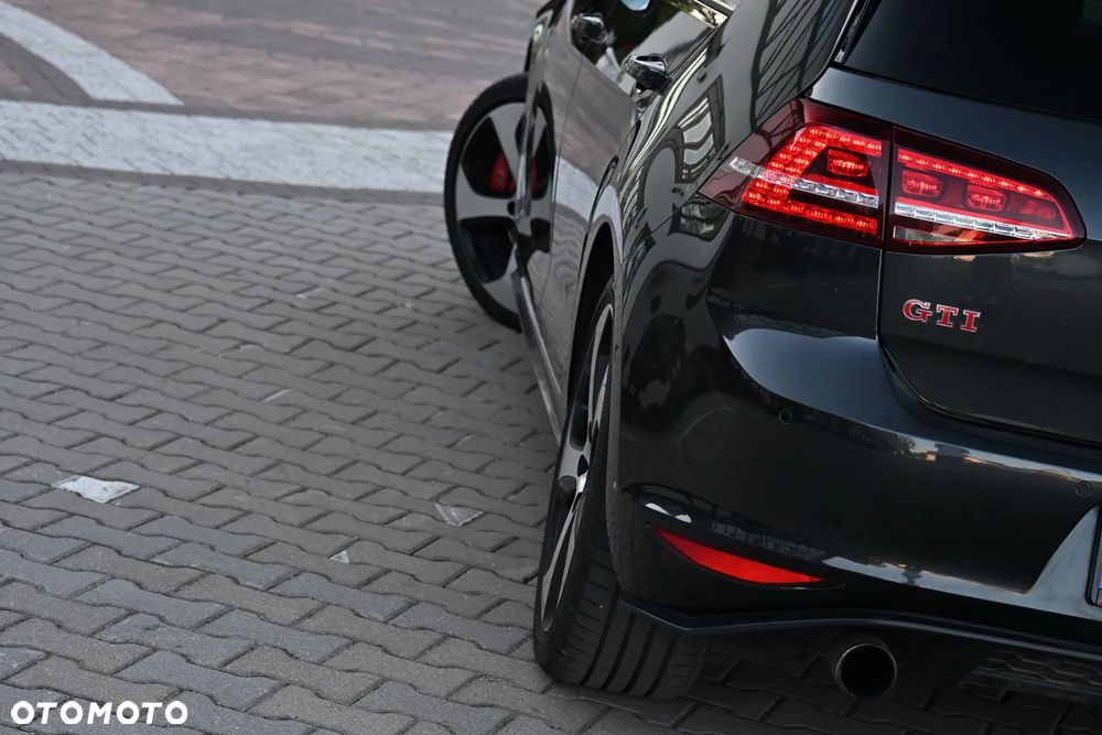 Volkswagen Golf 2.0 TSI BMT GTI Performance DSG - 15