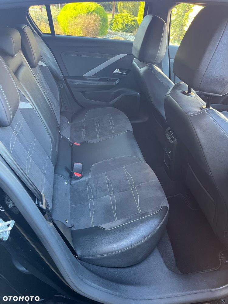 Opel Astra 1.2 Turbo GS Line - 13