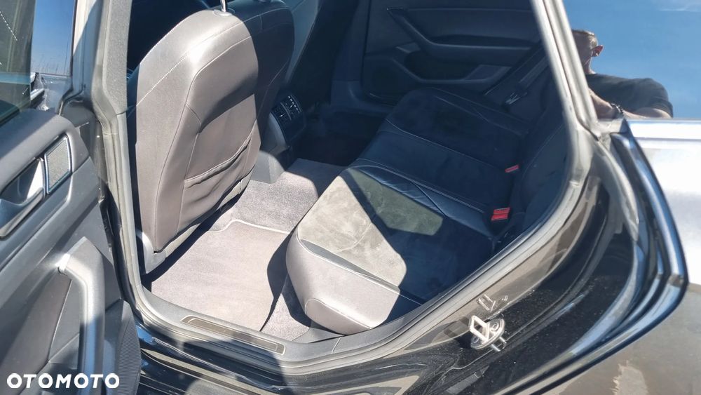 Volkswagen Arteon 2.0 TSI R-Line DSG - 24