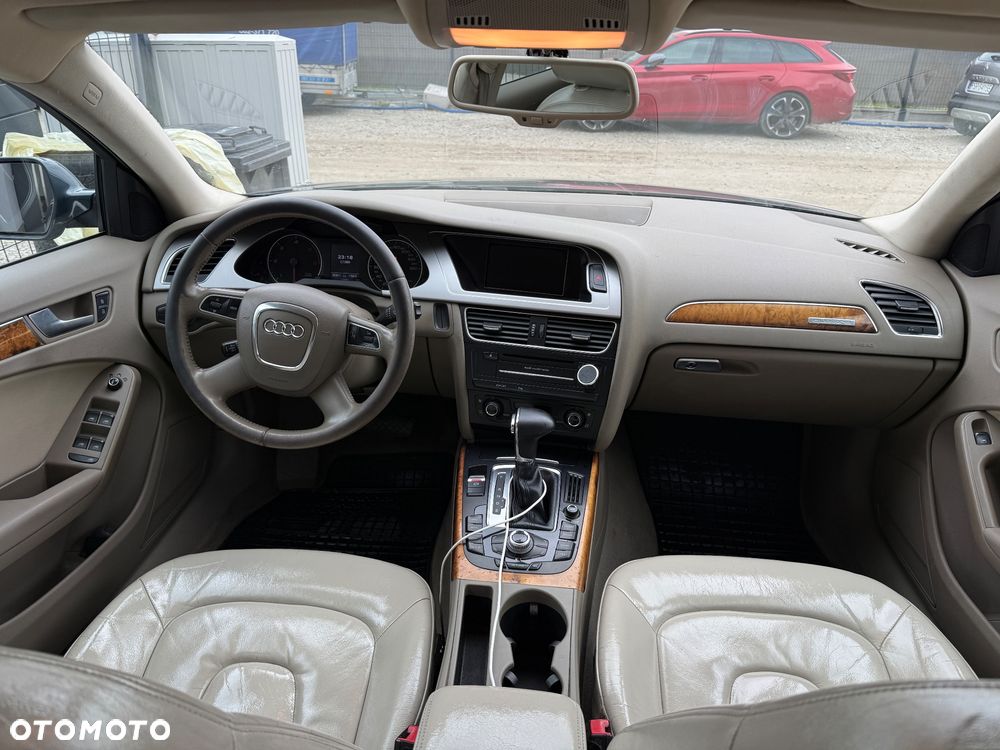 Audi A4 Avant 3.0 TDI DPF quattro tiptronic Ambiente - 16