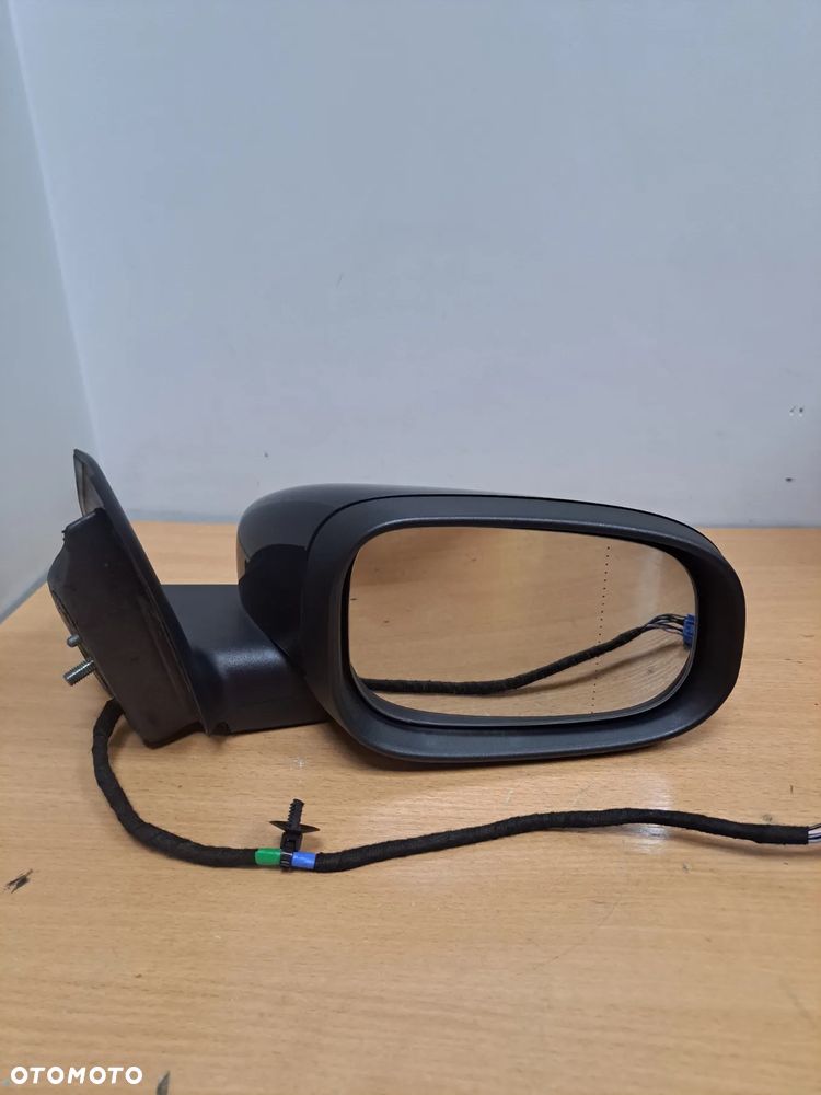 LUSTERKO PRAWE V50 S40 LIFT 2007>  KOLOR 452-46 10PIN