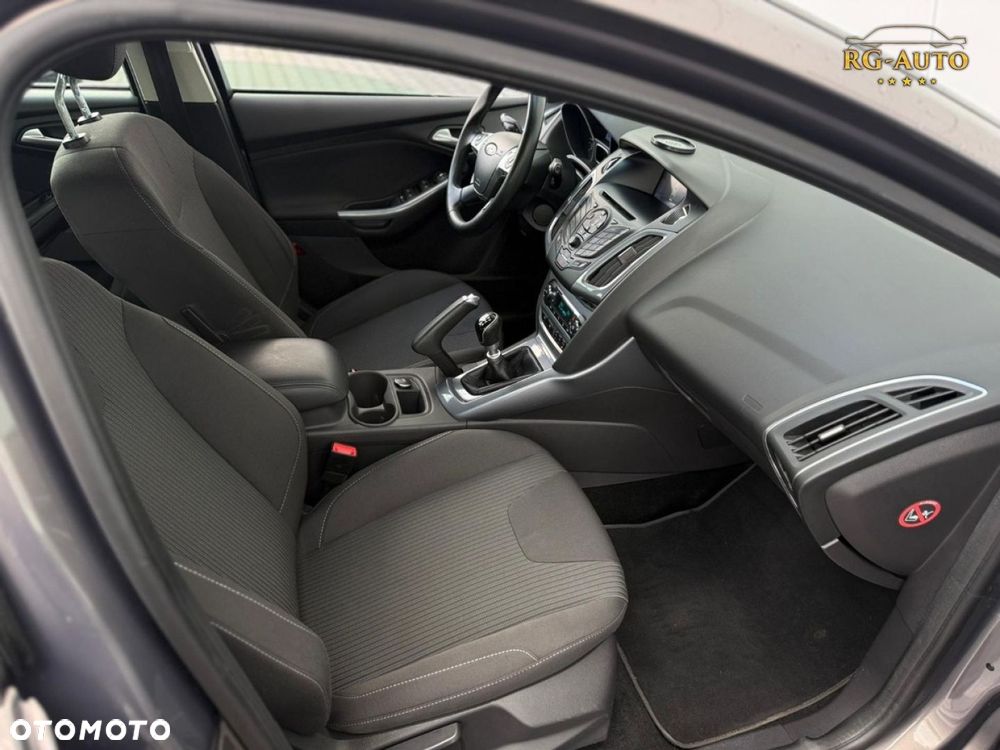 Ford Focus - 28