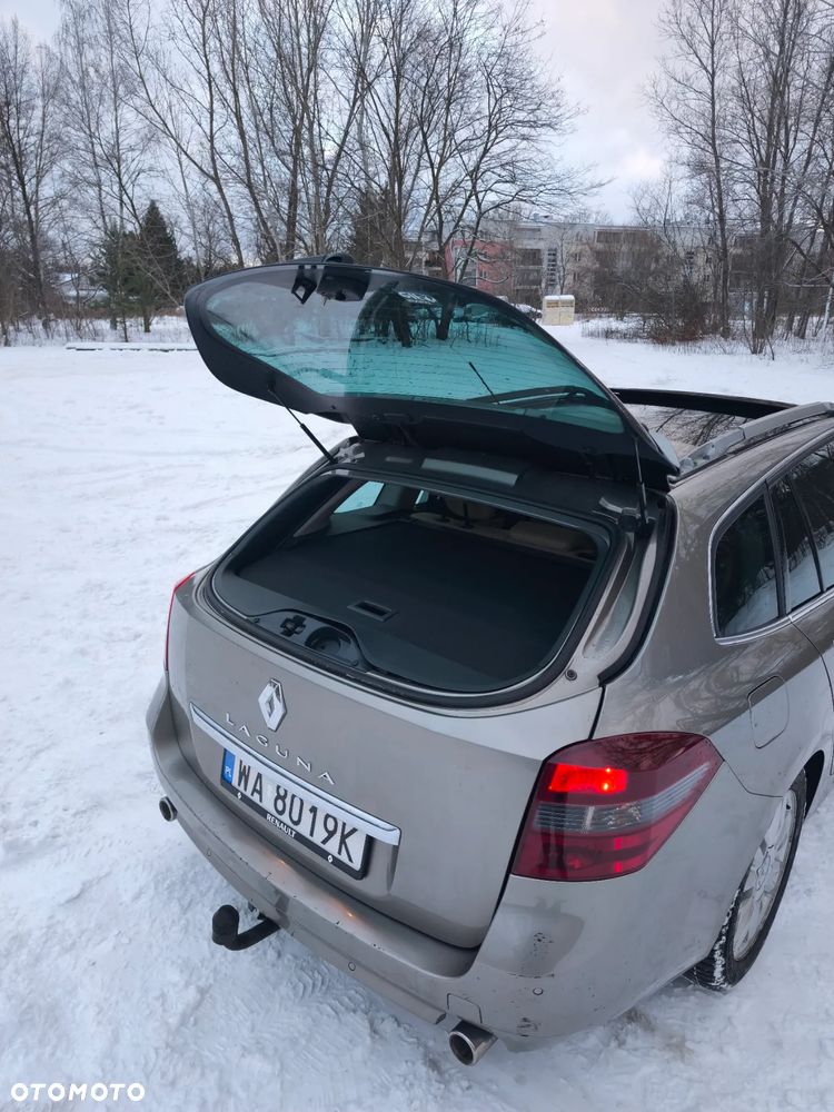 Renault Laguna 2.0 dCi Initiale - 9