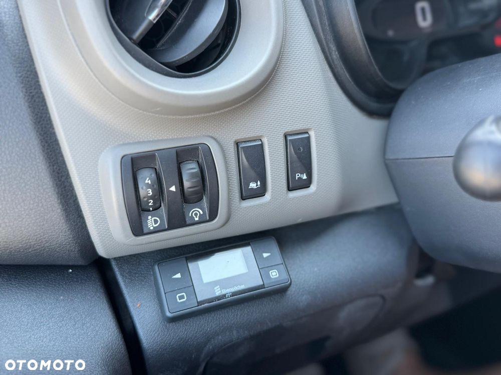 Renault Trafic - 22