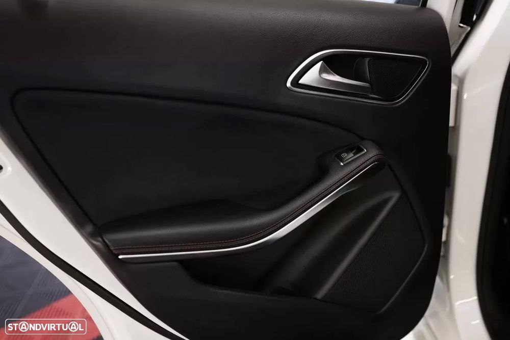 Mercedes-Benz A 200 CDI 7G-DCT AMG Line - 27