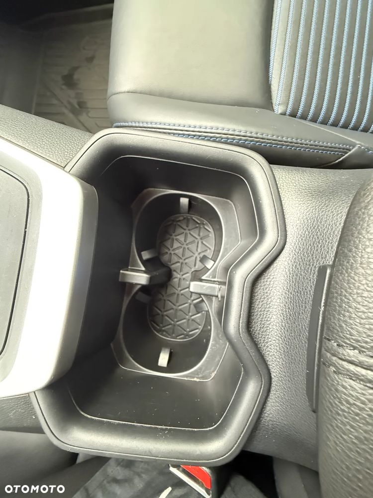 Toyota RAV4 - 24