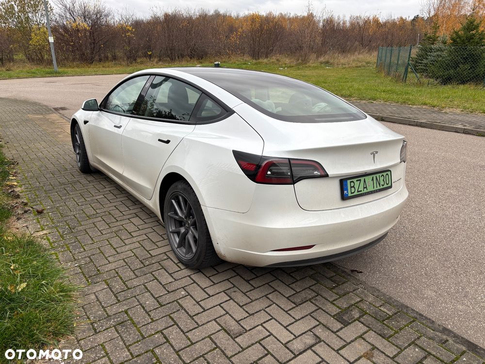Tesla Model 3 Long Range AWD - 4