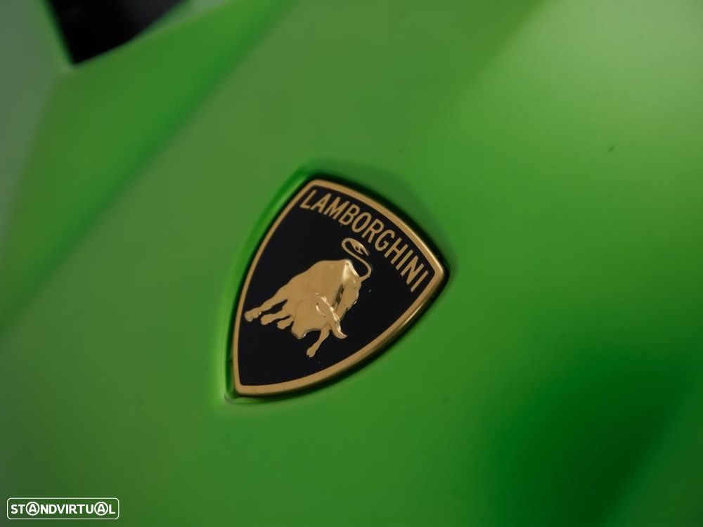 Lamborghini Aventador SVJ - 23