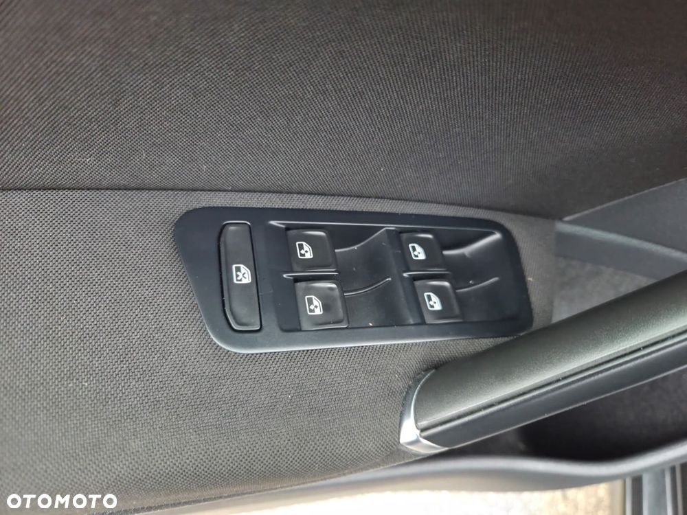 Volkswagen Golf 1.2 TSI BlueMotion Technology Allstar - 19