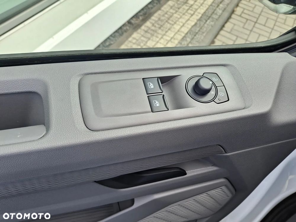 Volkswagen Transporter - 15