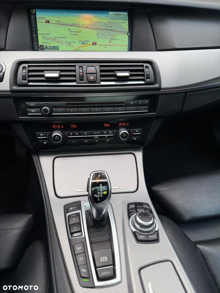 BMW Seria 5 530d xDrive - 11