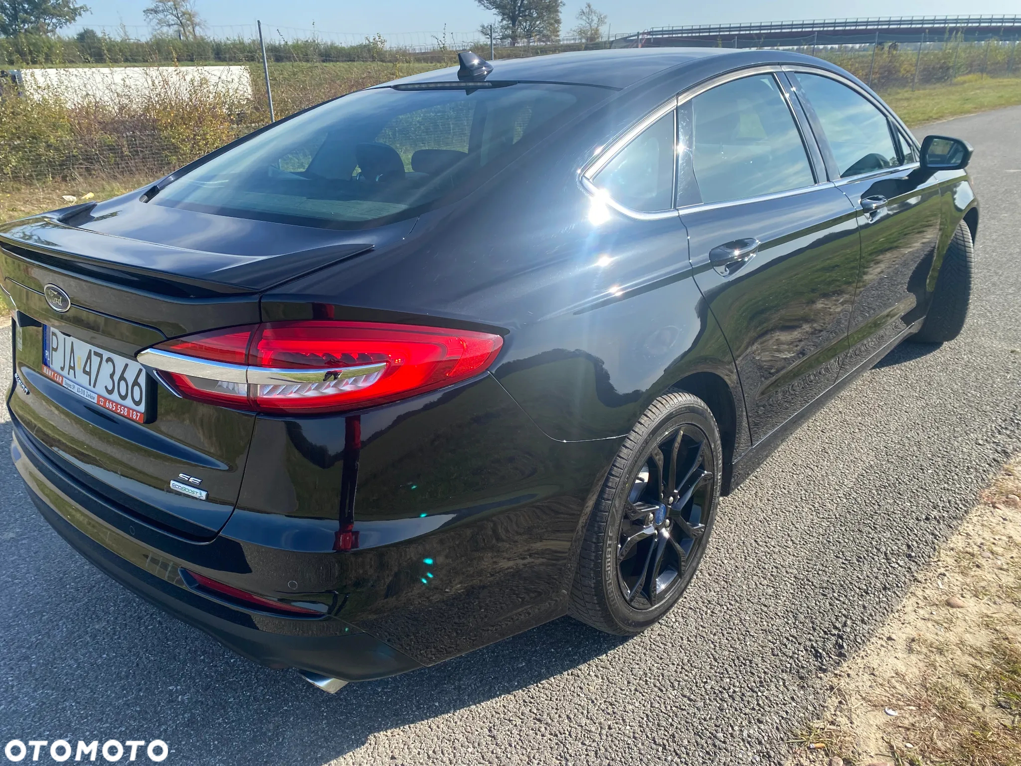 Ford Fusion - 12
