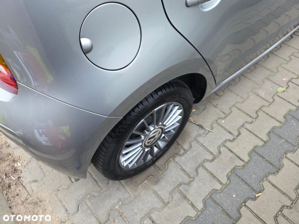 Volkswagen up! move - 7