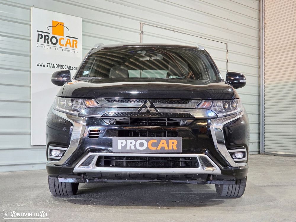 Mitsubishi Outlander - 8
