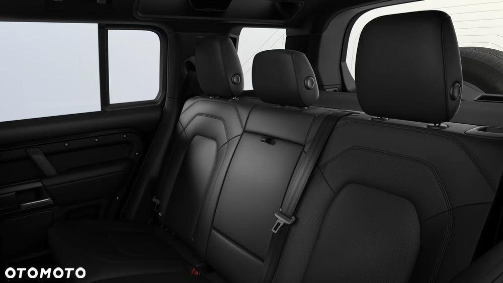 Land Rover Defender 110 D250 X-Dynamic HSE - 4