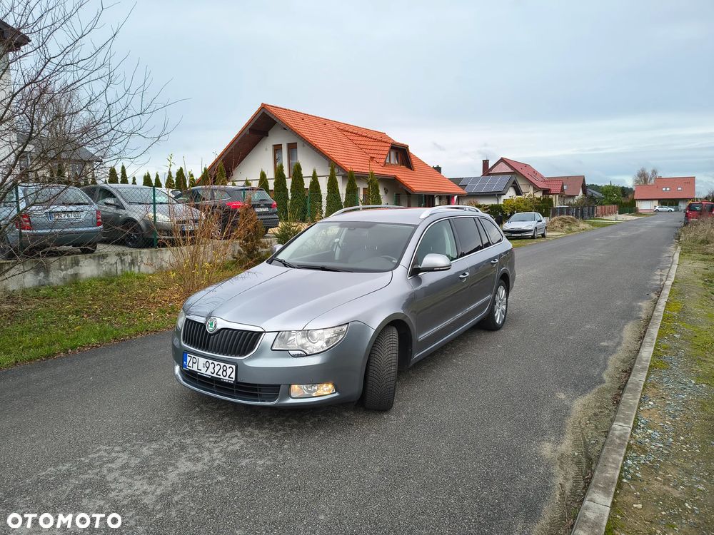 Skoda Superb 3.6 V6 4x4 DSG Ambition - 1