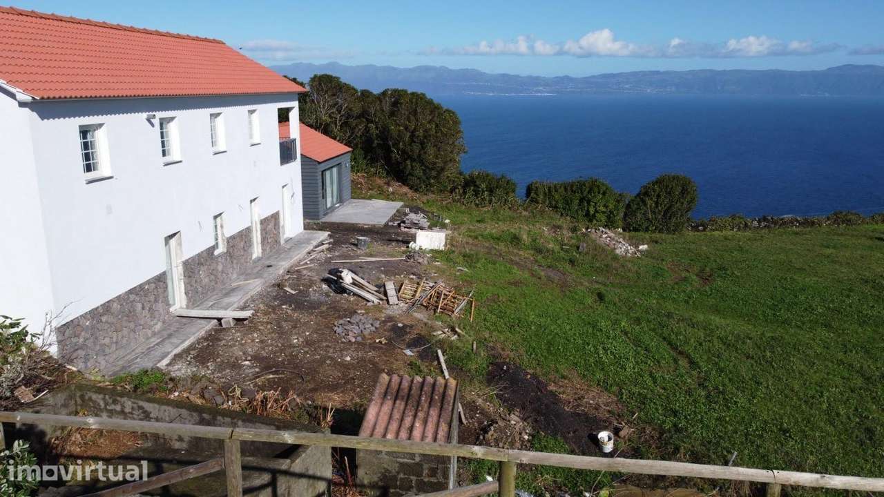 Moradia com Vista Panorâmica sobre o Oceano - T4 + T0 –... - Grande imagem: 2/30