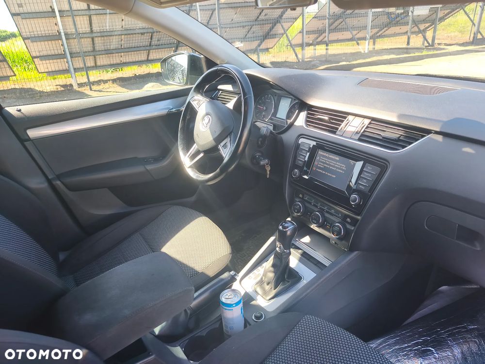 Skoda Octavia 2.0 TDI Ambition DSG - 8