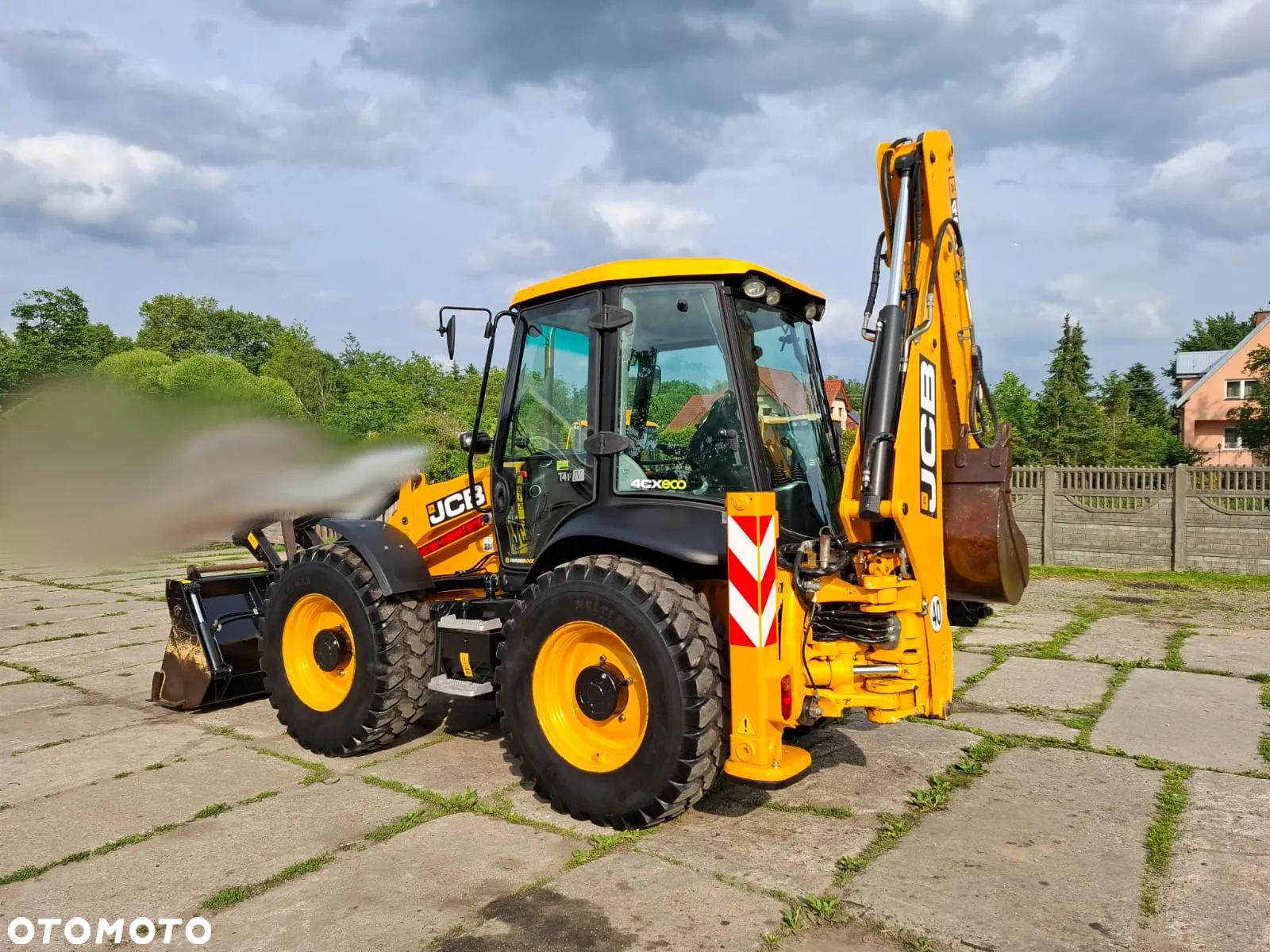 JCB 4CX - 7