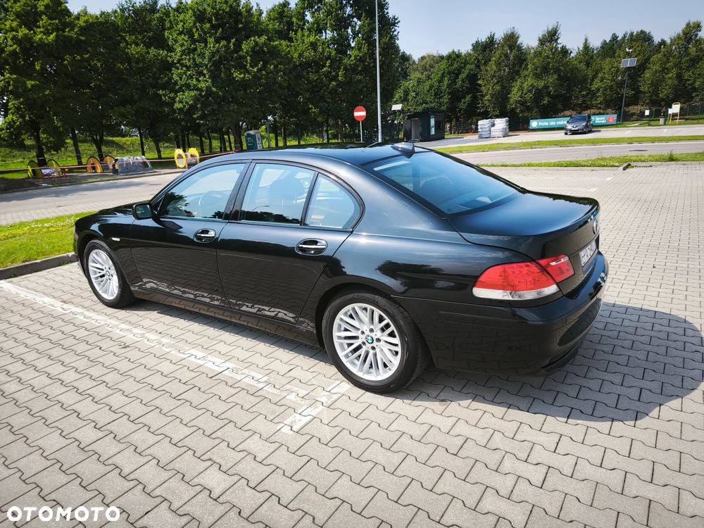BMW Seria 7 745d - 5